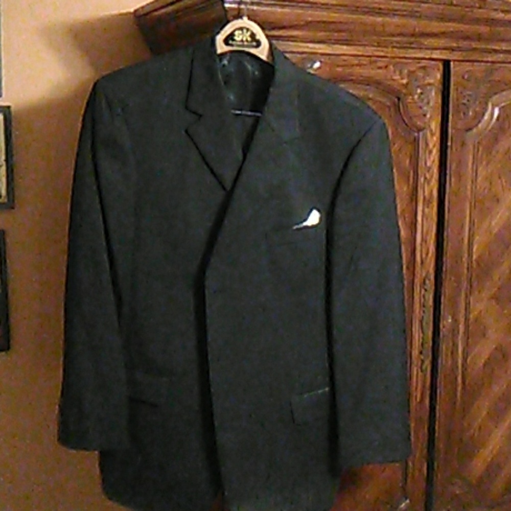 Andrew Fezza suit - Picture 4 of 4